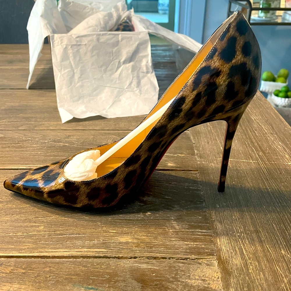 Christian Louboutin Décolleté 554 100 Patent Leather Leopard 50S High Heels
